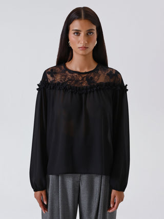 Blusa Nera con Carrè in Pizzo