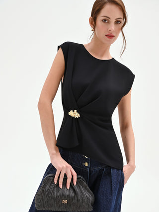 Fluid black blouse