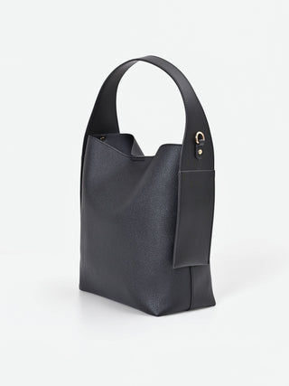 Sac d'épaule noir aux lignes souples
