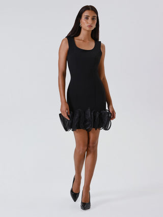 Abito Nero con Rouches in Organza
