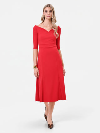 Abito midi rosso con scollo omerale