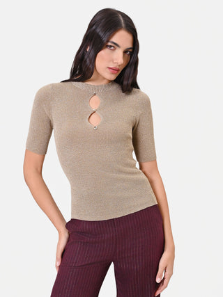 Maglia in viscosa oro con cut-out e bottoni gioiello