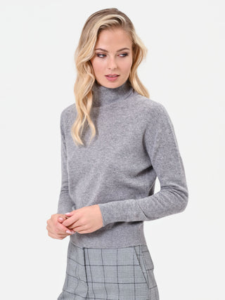 Maglia dolcevita grigio chiaro con profili a coste
