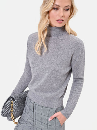 Maglia dolcevita grigio chiaro con profili a coste