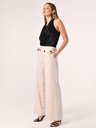 Pantalon blanc à rayures bleues