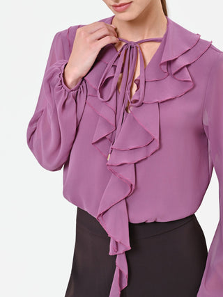 Blusa rosa antico con rouches e volant