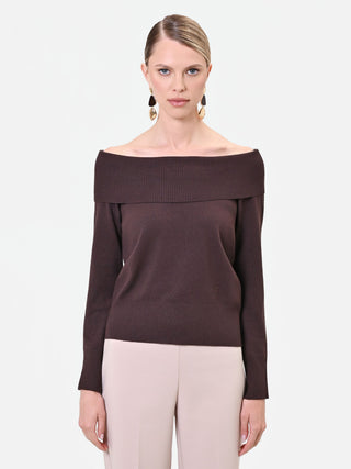 Maglia marrone con spalle scoperte