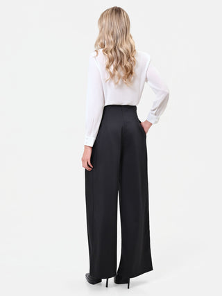 Pantalone nero a gamba larga con vita sagomata