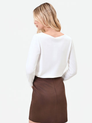 Maglia panna con scollo a barca in misto viscosa
