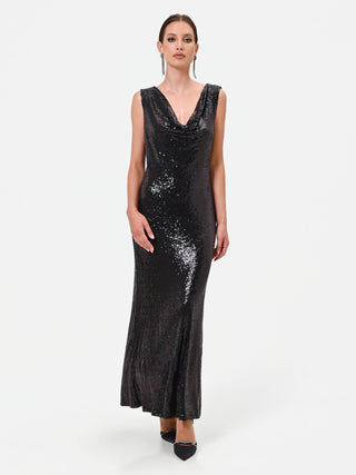 Abito lungo nero in paillettes con scollo posteriore drappeggiato