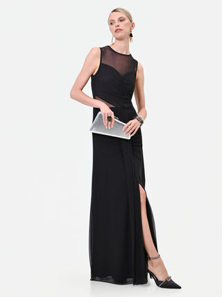 Abito lungo nero con dettagli in tulle