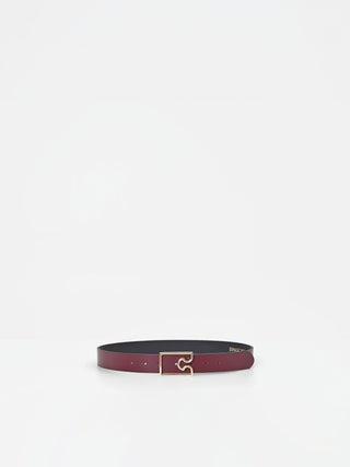 Ceinture en cuir bordeaux à boucle dorée