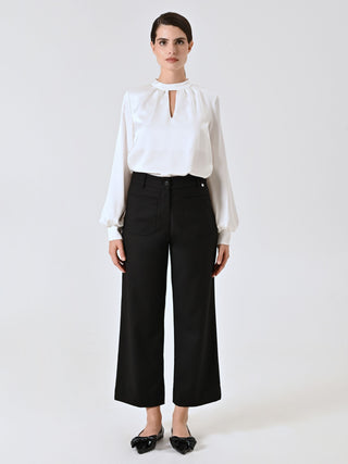 Pantaloni Neri con Tasche Applicate
