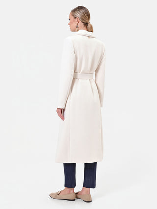 Cappotto bianco panna con collo a scialle e cintura in velour
