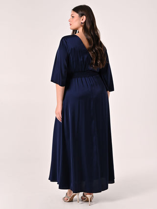 Robe curvy bleue en satin
