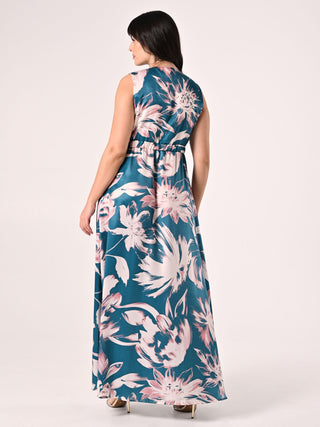 Langes Curvy-Kleid mit Blumenmuster