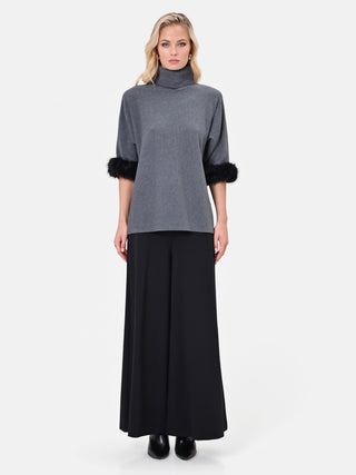 Maglia in viscosa grigio scuro con polsi effetto pelliccia