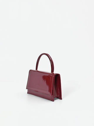 Sac à main bordeaux effet verni