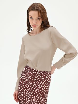 Blusa tortora beige con scollo a barchetta