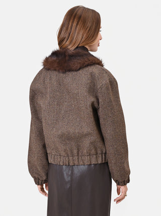 Cappotto corto marrone con collo effetto pelliccia