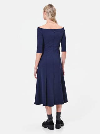 Abito midi blu navy con scollo geometrico