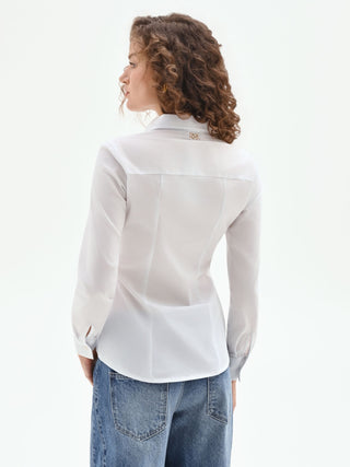 Camicia bianca sagomata in cotone