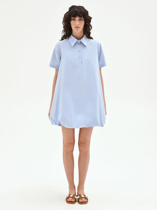 Hellblaues Hemdblusenkleid mit Ballon-Saum