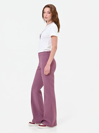 Pantalone bootcut rosa antico con piega stirata