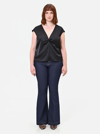 Top Curvy noir en satin avec nœud central