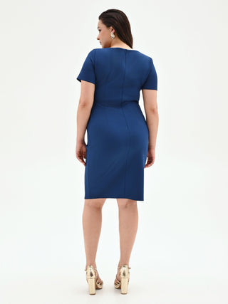 Abito Curvy blu brillante con drappeggio laterale