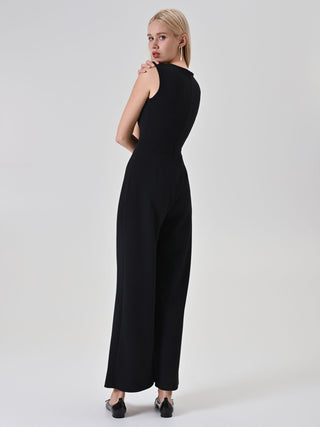 Schwarzer Palazzo-Jumpsuit mit Schmuckdetail
